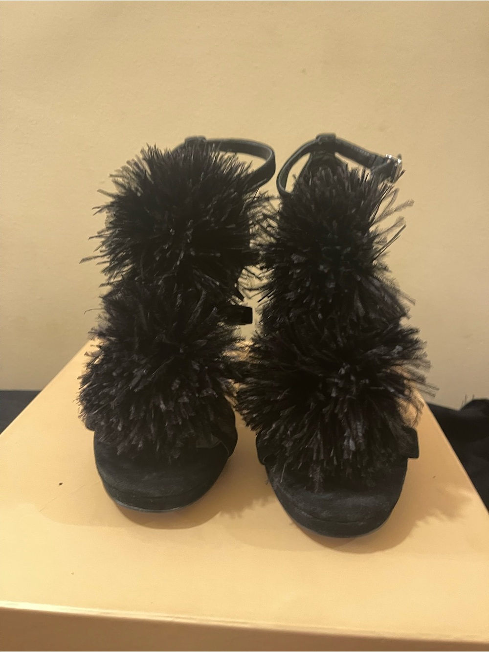 Women’s Black Feather-Trim High Heels - Picture 2 of 5